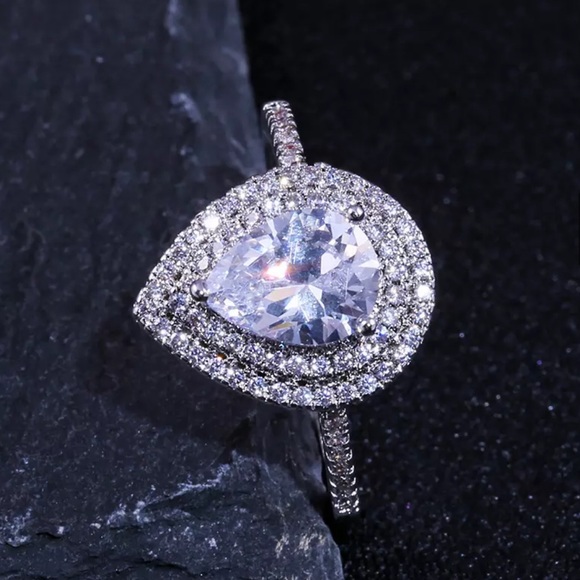 New Pear 925 Sterling Silver Micro Paved Zircon Ring - Picture 6 of 8